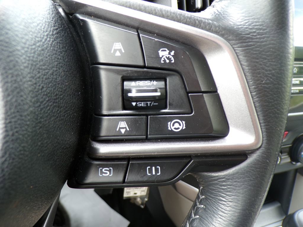 Used 2020 Subaru Forester Premium AWD/4WD image 32