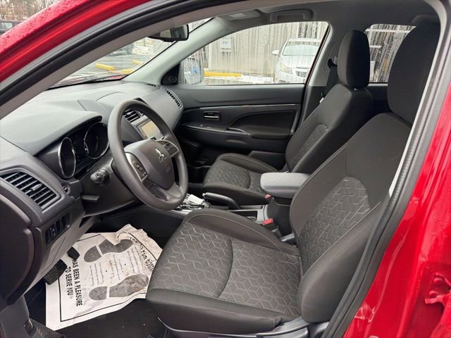 Used 2024 Mitsubishi Outlander Sport ES image 13