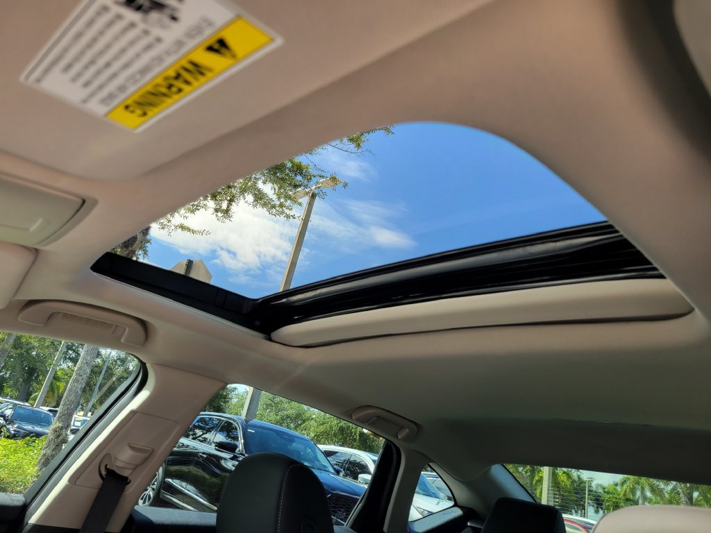 Used 2023 Acura TLX w/ Technology Package FWD image 14
