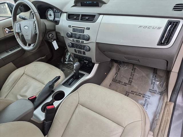 Used 2009 Ford Focus SEL FWD image 17