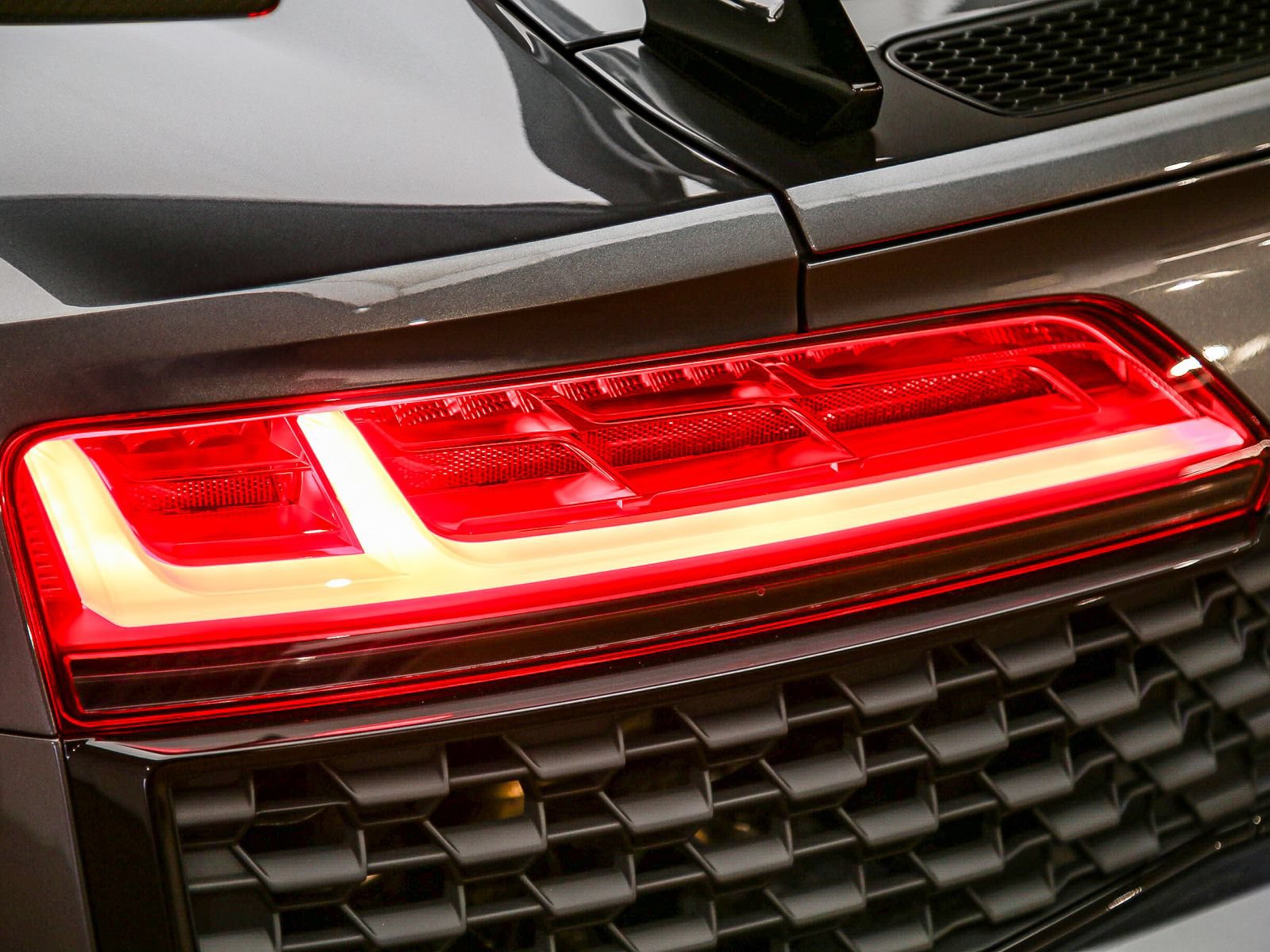 Used 2023 Audi R8 V10 GT RWD image 25