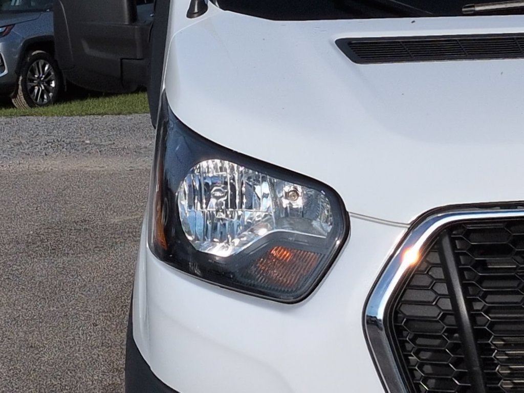Used 2025 Ford Transit 250 Low Roof w/ Exterior Upgrade Package RWD image 10