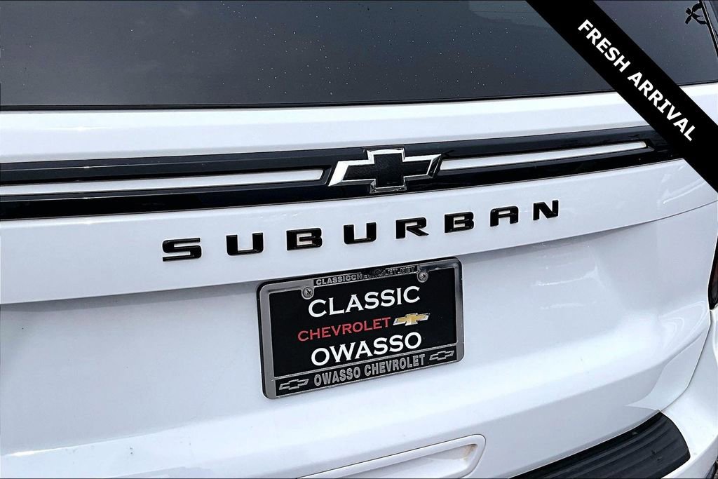 Used 2024 Chevrolet Suburban Z71 w/ Off-Road Capability Package image 23