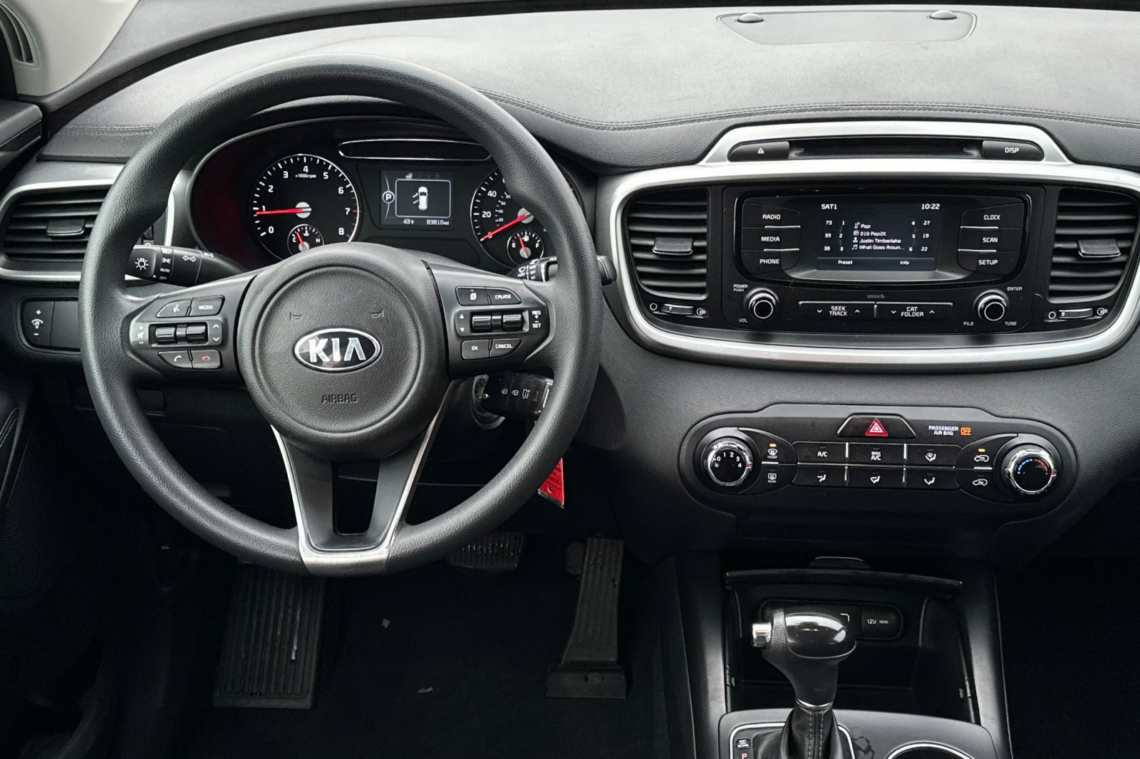 Used 2017 Kia Sorento LX image 14