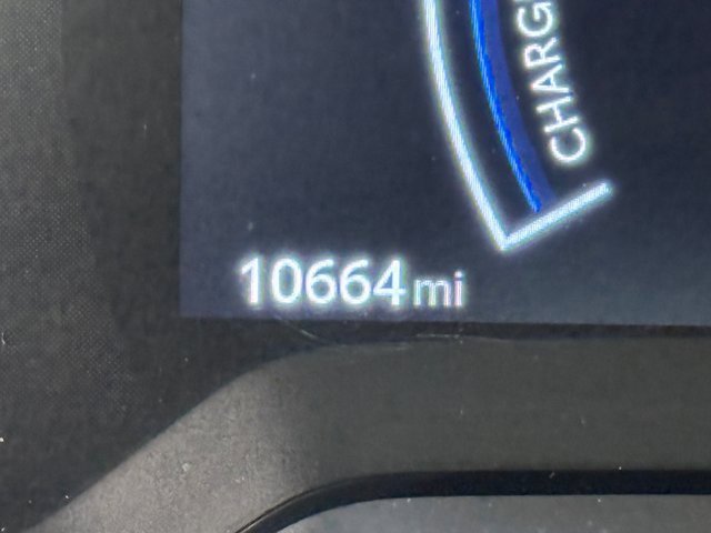 Used 2024 Toyota Corolla Cross XSE w/ Convenience Package image 16