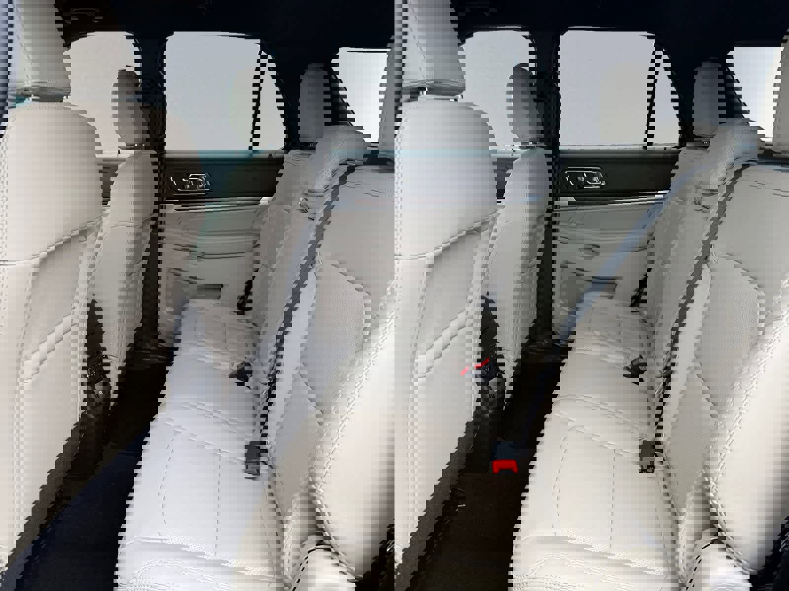 Used 2018 Ford Explorer Limited image 18