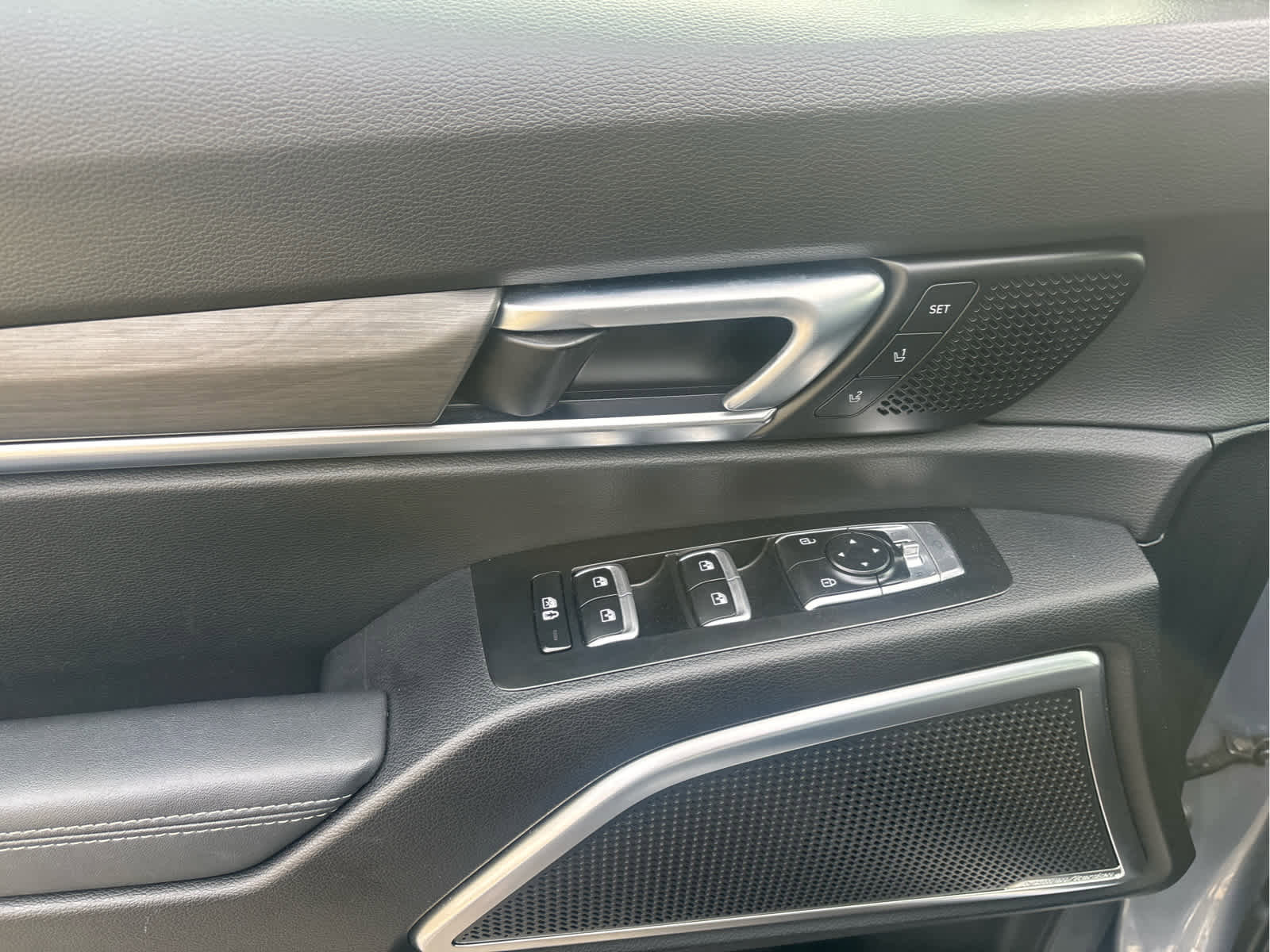 Used 2023 Kia Telluride SX X-Line image 6