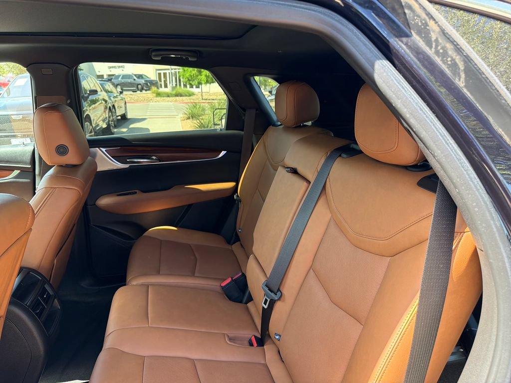 Used 2022 Cadillac XT5 Premium Luxury FWD image 34