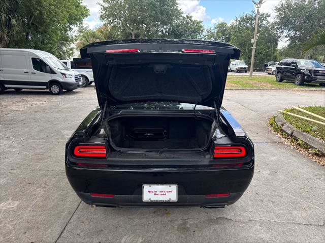 Used 2019 Dodge Challenger R/T RWD image 23