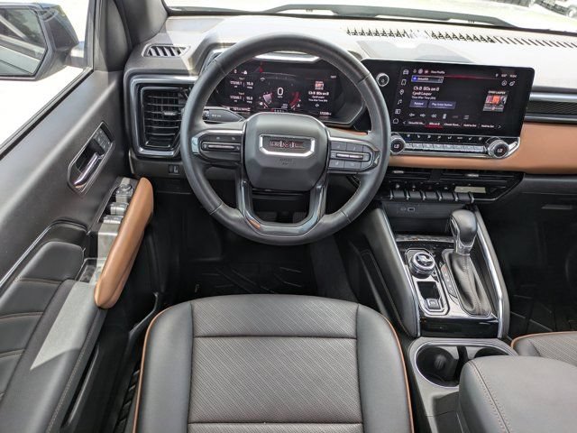 Used 2025 GMC Canyon AT4 w/ Nightfall Edition AWD/4WD image 16
