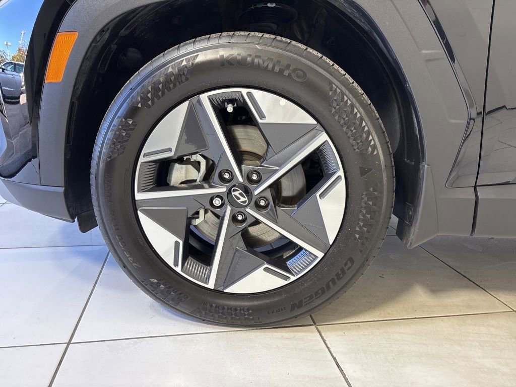 Certified 2025 Hyundai Tucson SEL FWD image 9