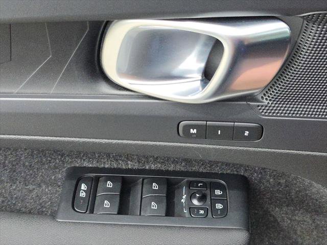 Used 2023 Volvo C40 Recharge Core w/ Protection Package Premier AWD/4WD image 22