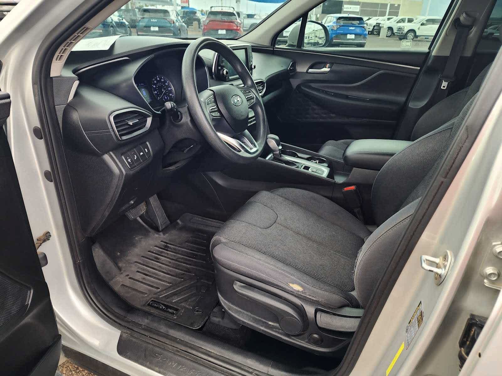 Used 2019 Hyundai Santa Fe SE FWD image 15