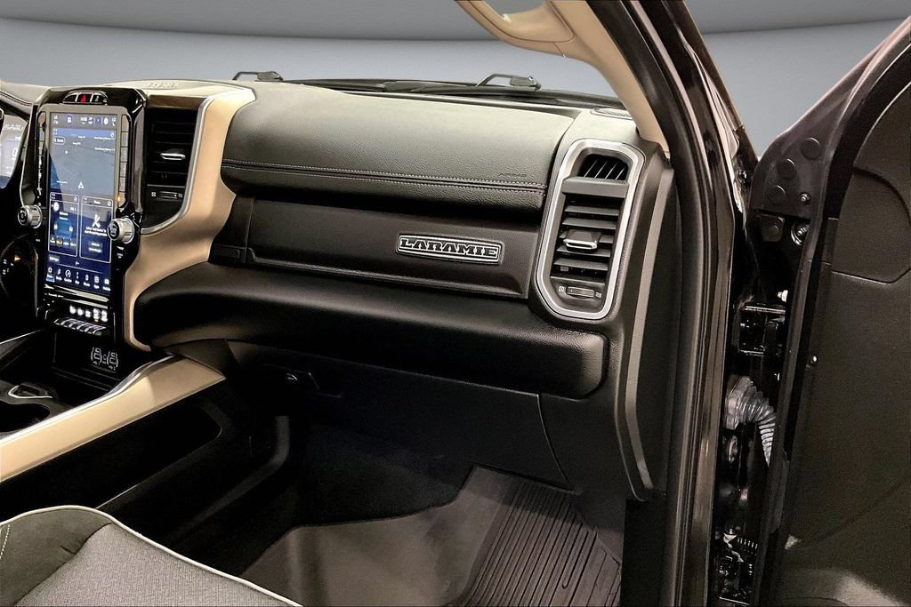 Used 2024 RAM 3500 Laramie w/ Towing Technology Group AWD/4WD image 27