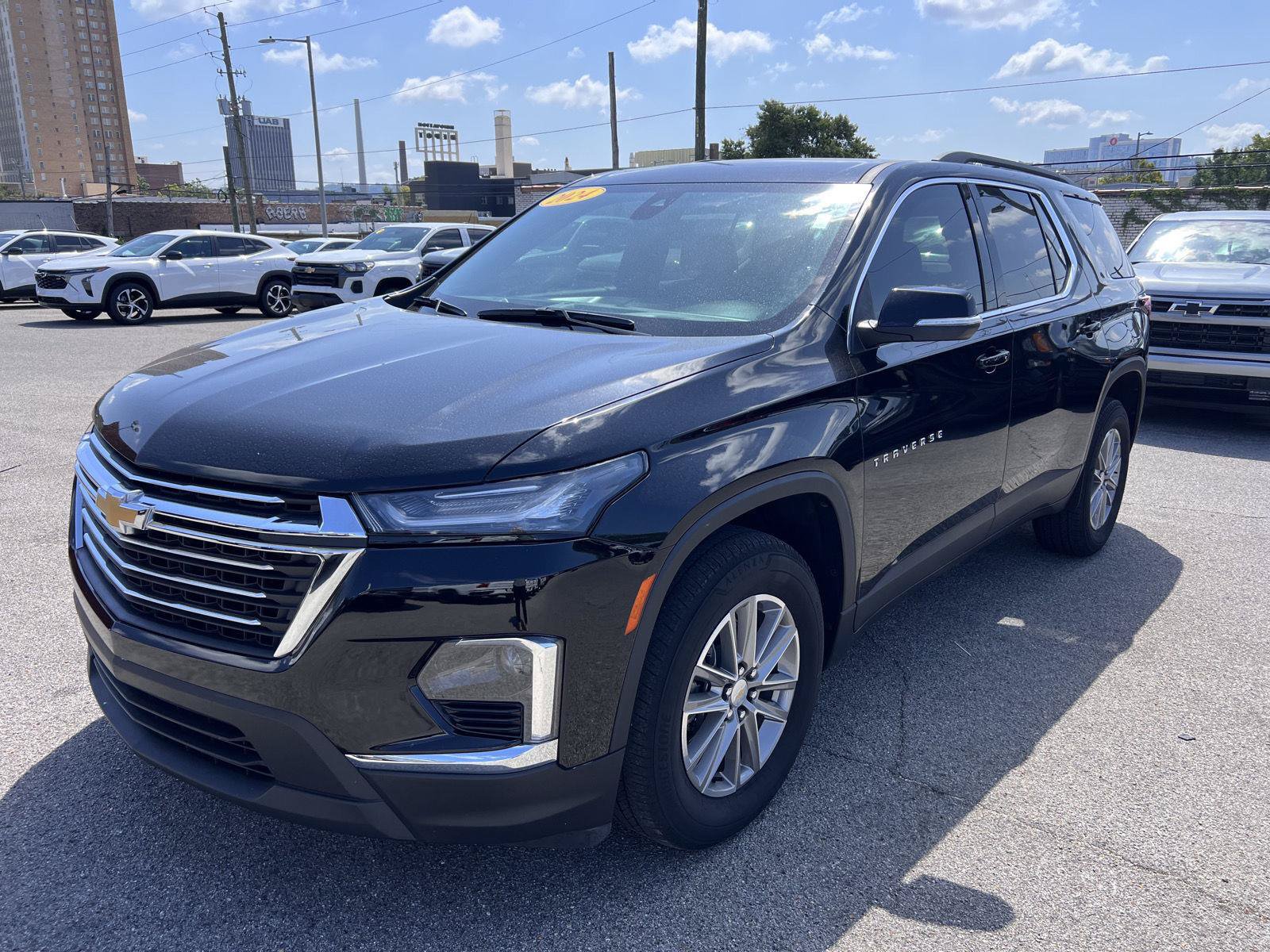 Used 2024 Chevrolet Traverse LT FWD image 29