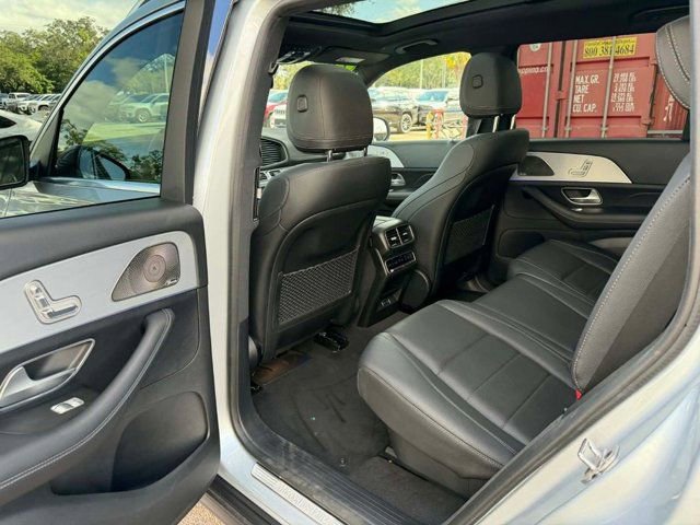 Used 2024 Mercedes-Benz GLS 450 4MATIC image 27