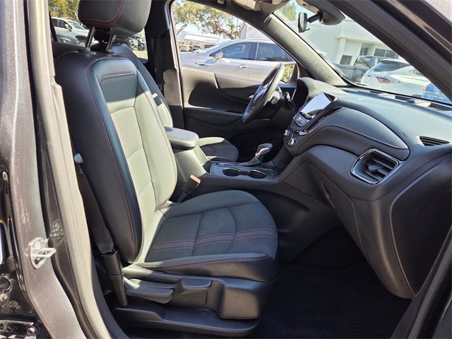 Certified 2022 Chevrolet Equinox RS w/ Infotainment Package image 27