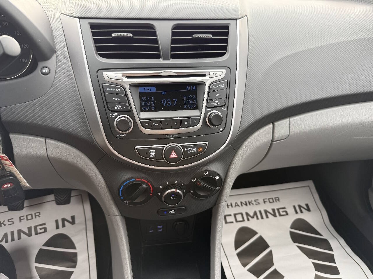 Used 2016 Hyundai Accent SE FWD image 17