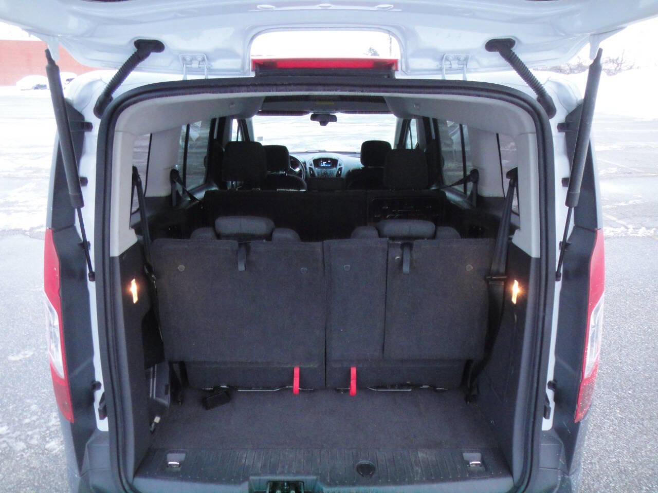 Used 2018 Ford Transit Connect XL image 19