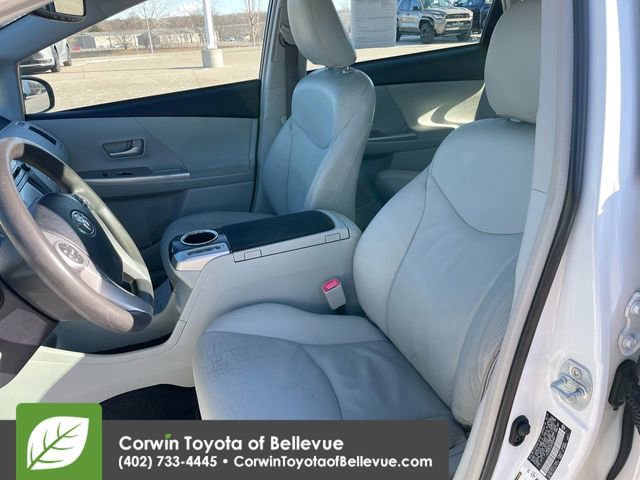 Used 2013 Toyota Prius V image 12