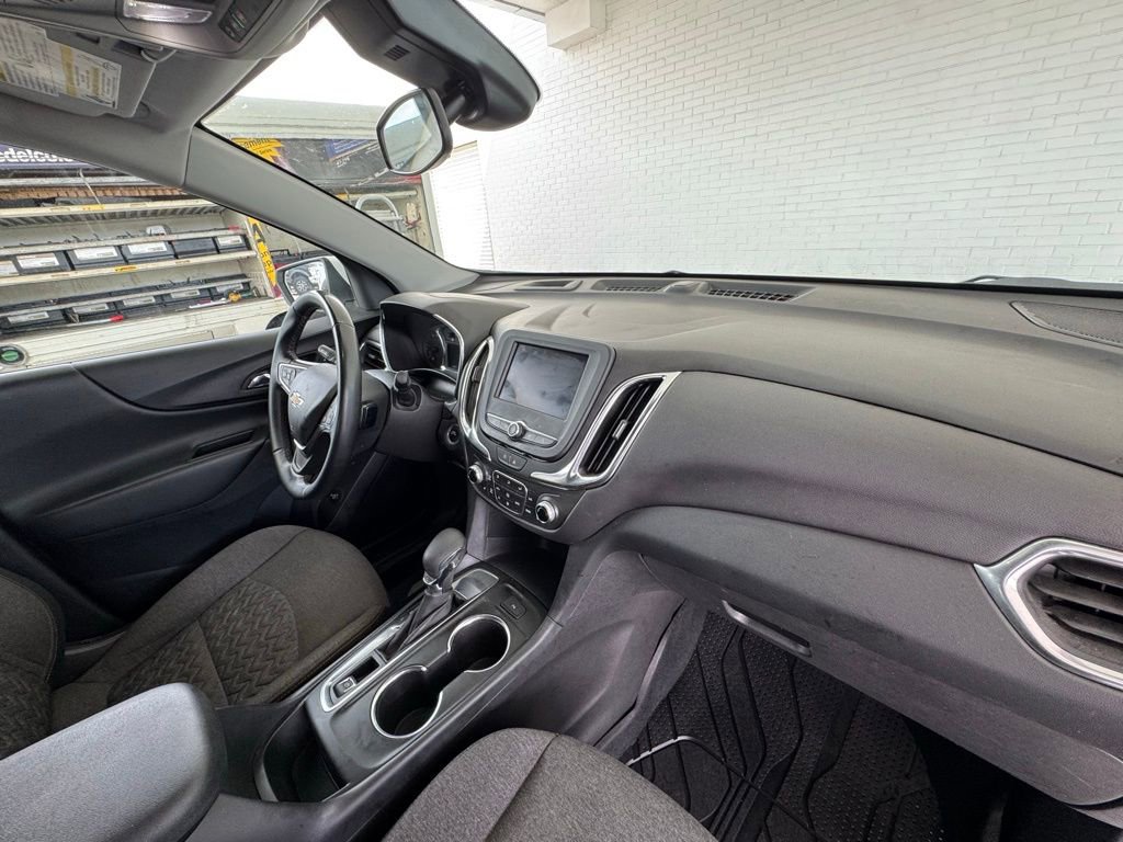 Used 2024 Chevrolet Equinox LT image 17