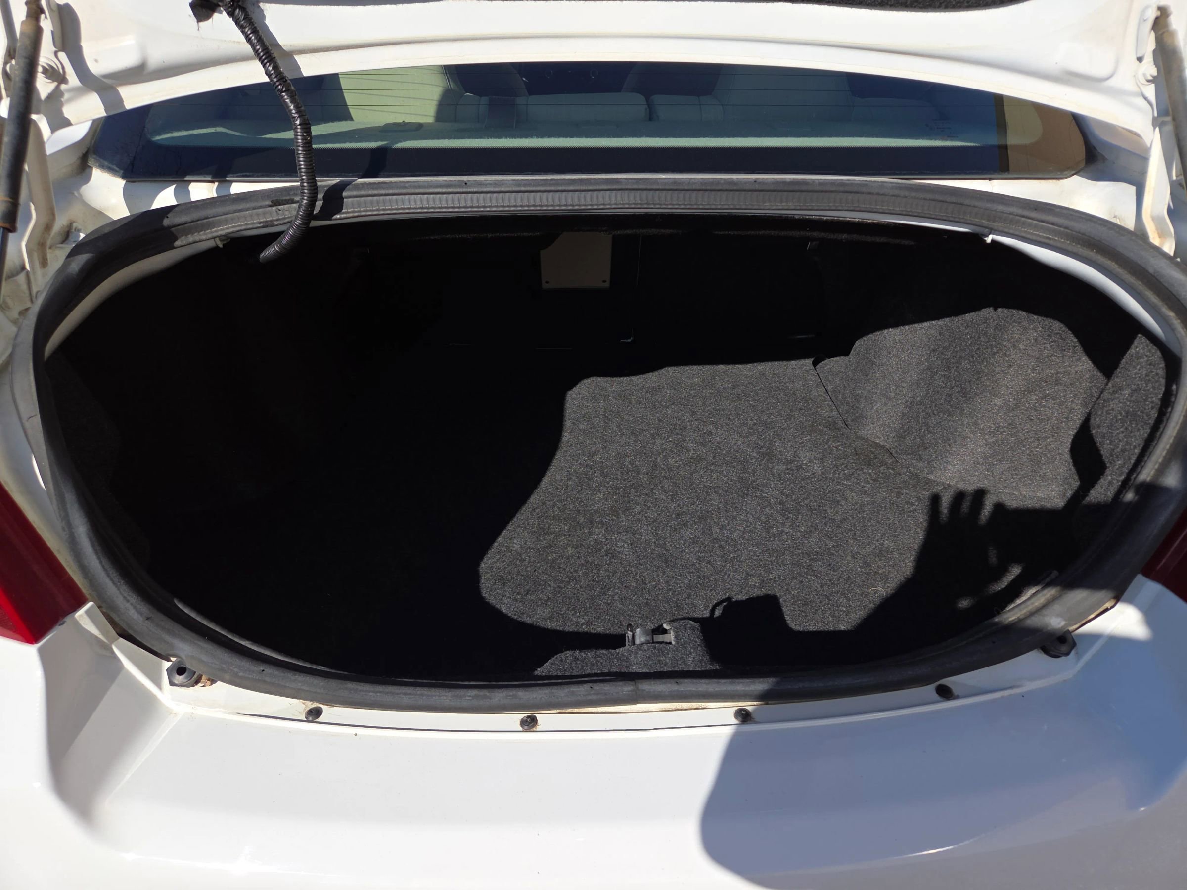 Used 2013 Dodge Avenger SE image 12