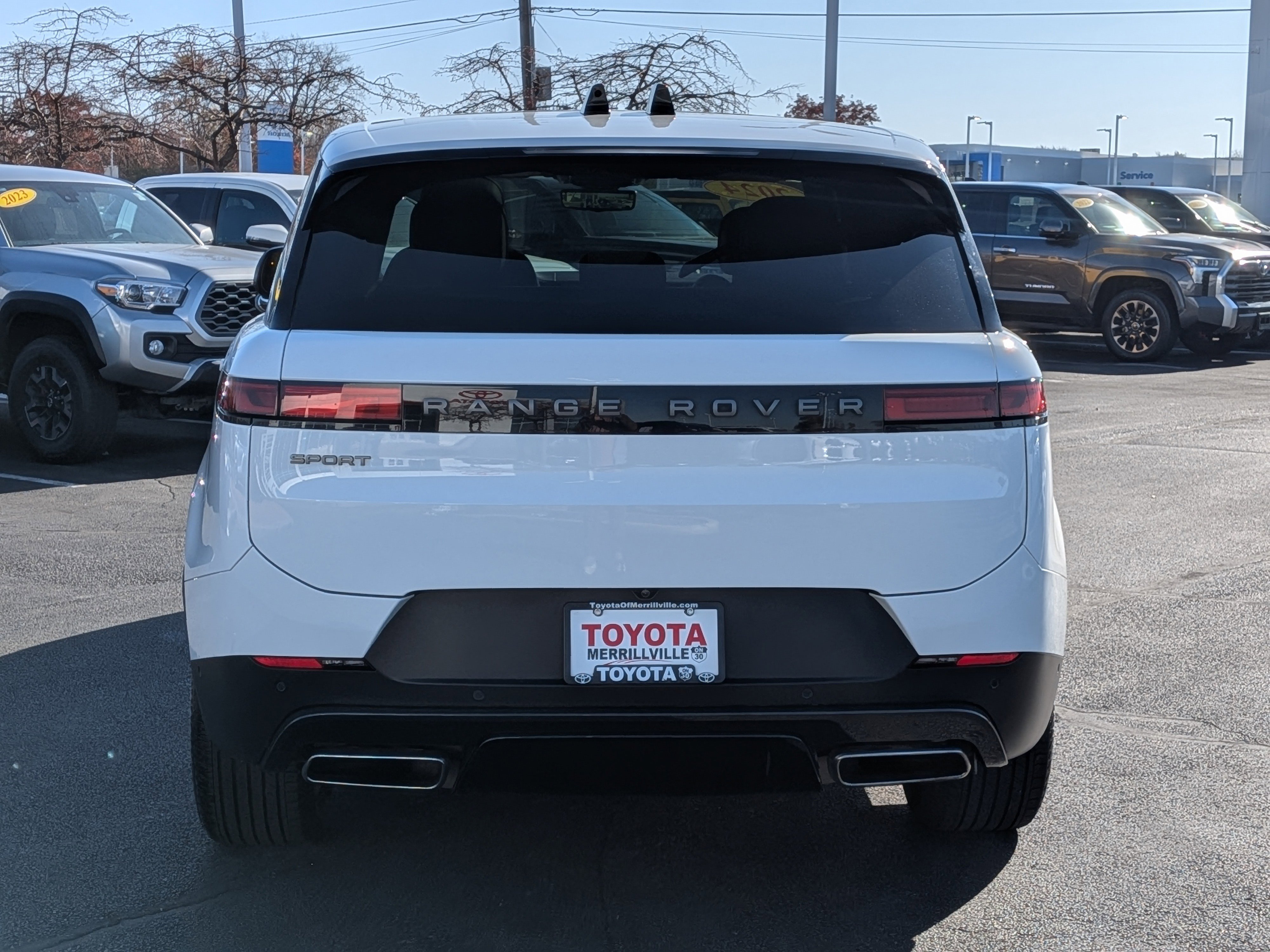 Used 2024 Land Rover Range Rover Sport SE image 8