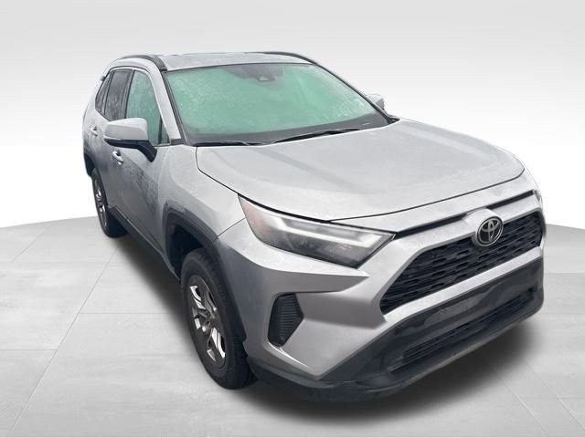Used 2023 Toyota RAV4 XLE image 41