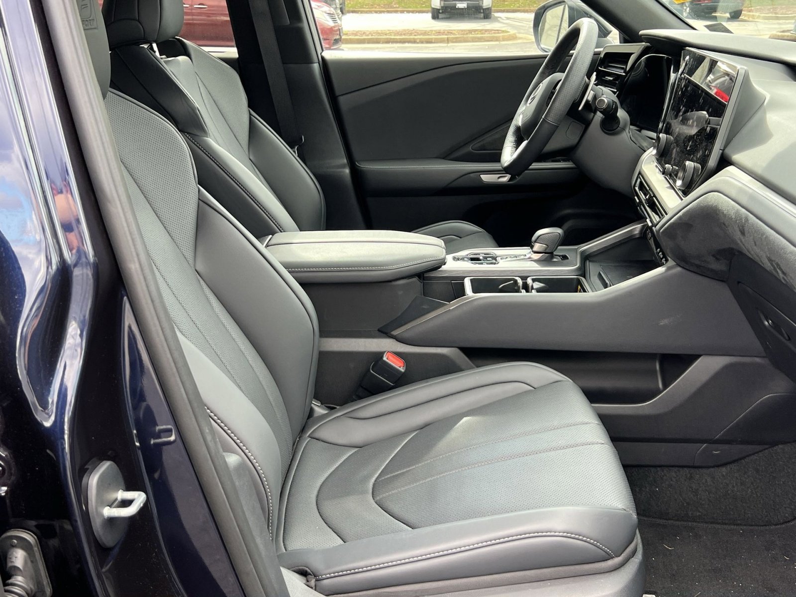 Used 2025 Lexus TX 500h AWD w/ Technology Package image 24