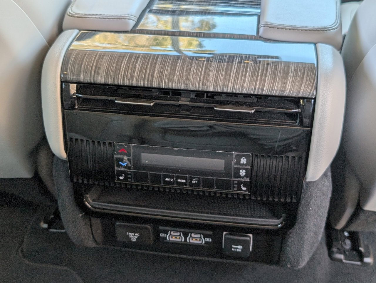 Used 2022 Jeep Wagoneer Series III image 8