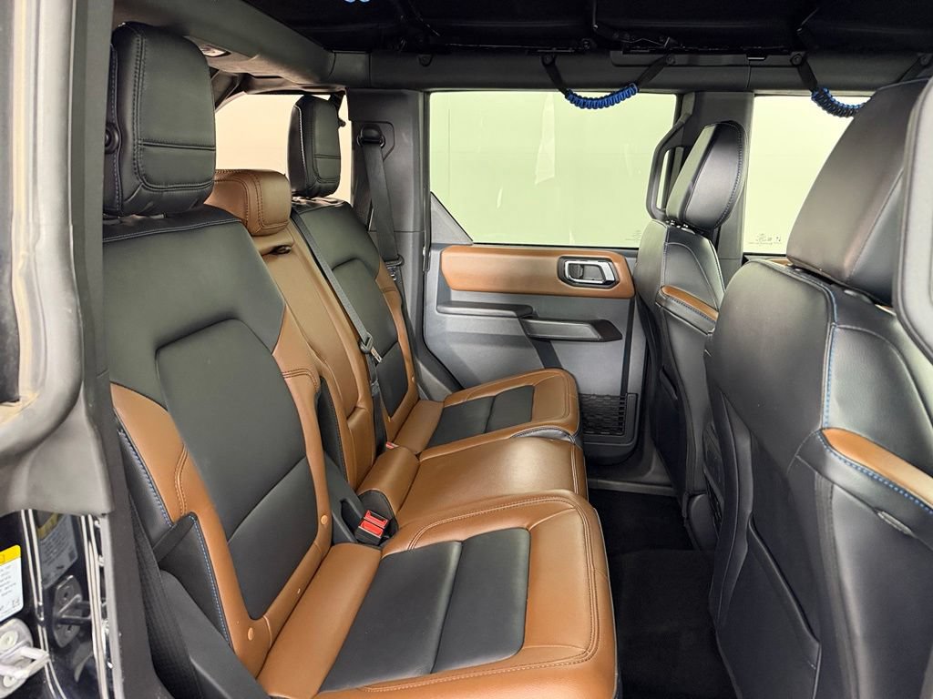 Used 2024 Ford Bronco Outer Banks AWD/4WD image 15