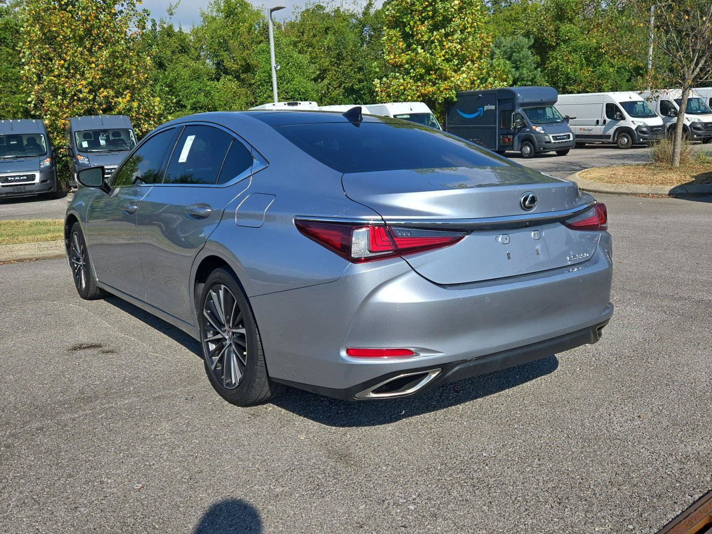 Used 2023 Lexus ES 350 w/ Premium Package FWD image 5