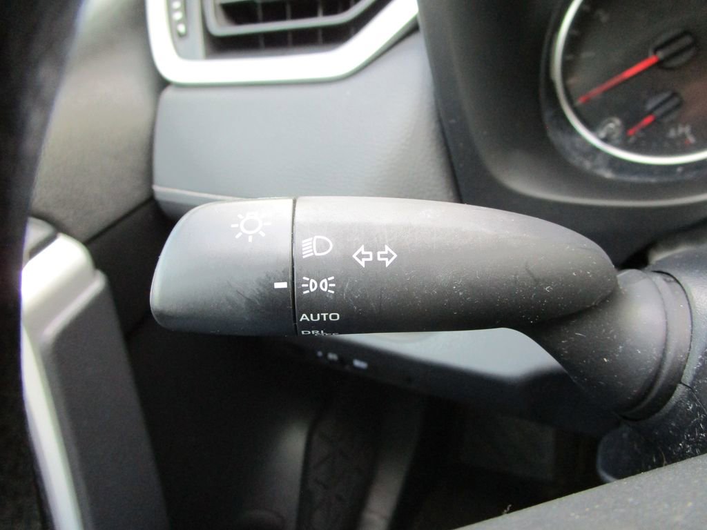 Used 2022 Toyota RAV4 XLE image 27