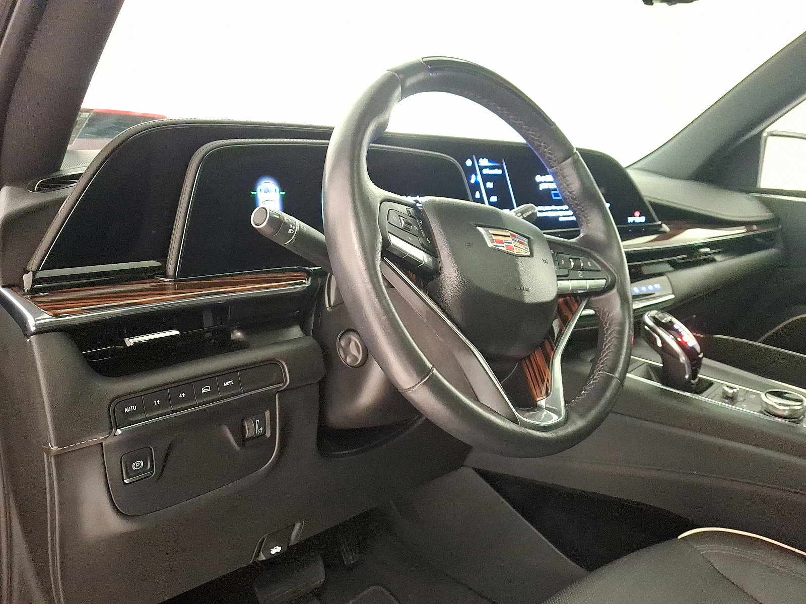 Certified 2023 Cadillac Escalade ESV Premium Luxury image 15