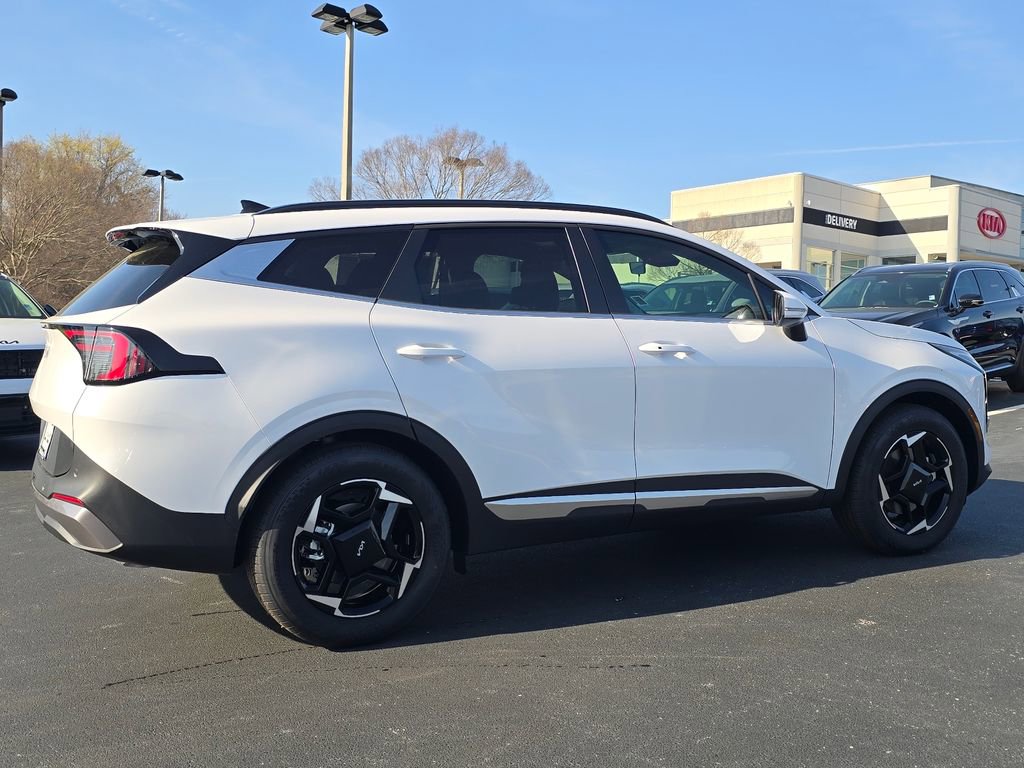 New 2026 Kia Sportage EX image 3