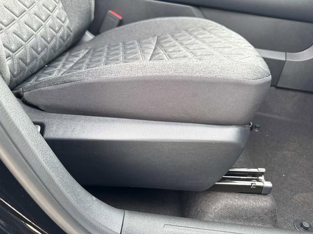 New 2026 Nissan Kicks SV image 14