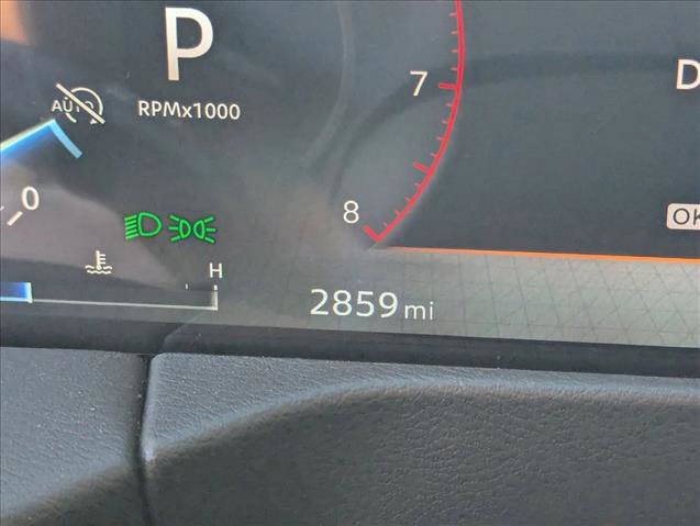 Used 2025 Nissan Armada SV image 9