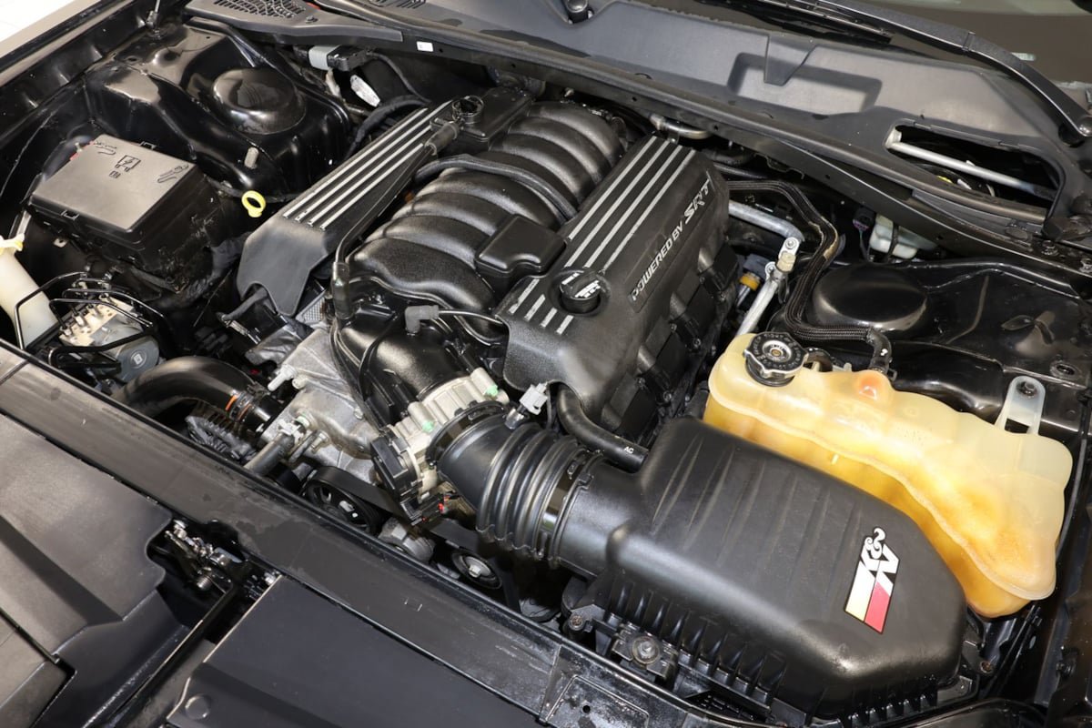 Used 2015 Dodge Challenger R/T Scat Pack RWD image 33
