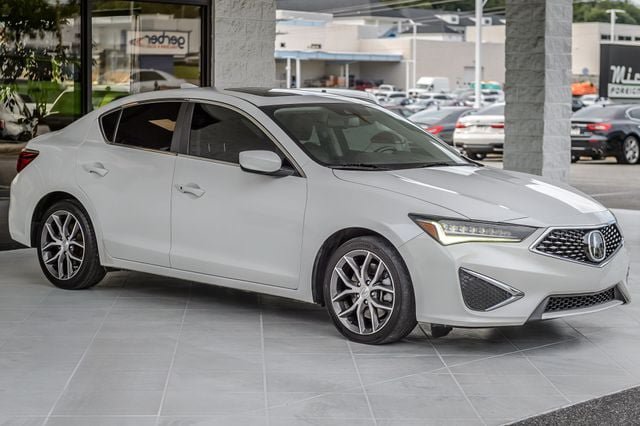 Used 2019 Acura ILX FWD image 4