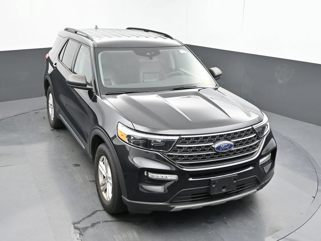 Used 2020 Ford Explorer XLT w/ Equipment Group 202A AWD/4WD image 33