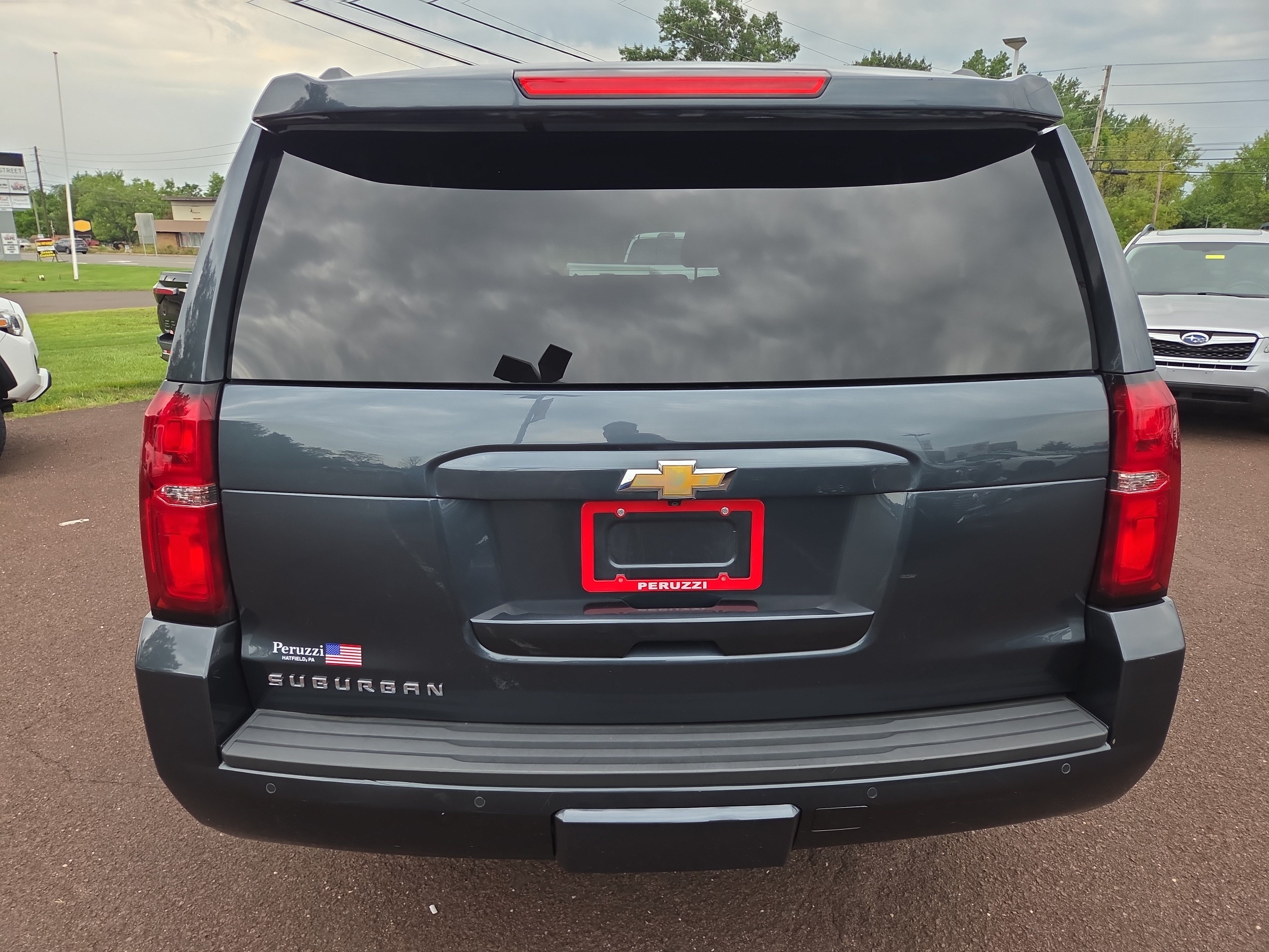 Used 2019 Chevrolet Suburban LT AWD/4WD image 4