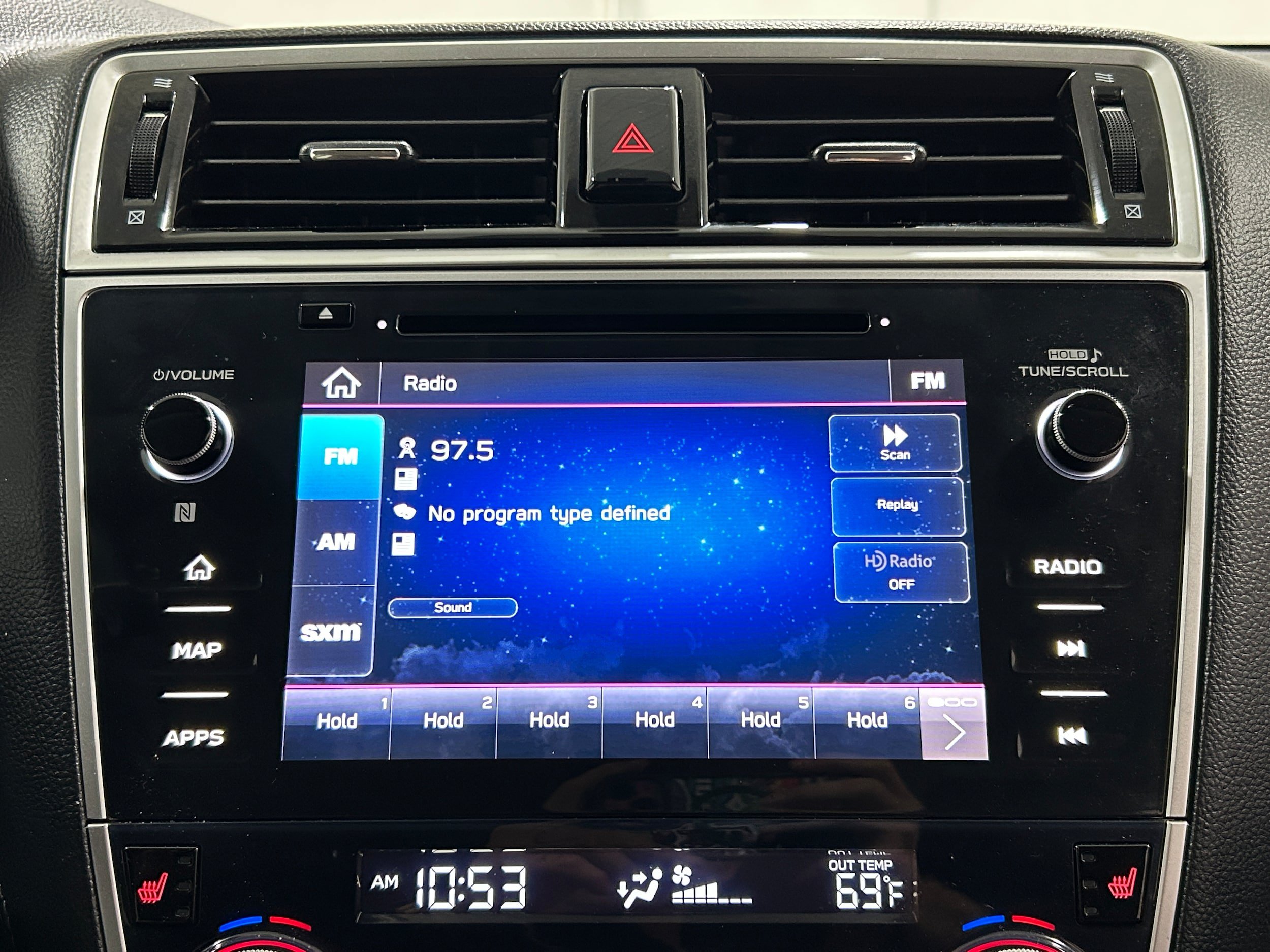 Used 2019 Subaru Outback 2.5i Touring AWD/4WD image 5
