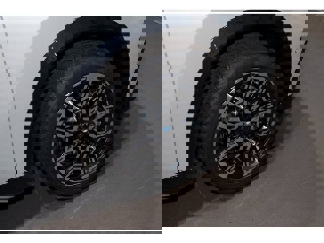 Used 2025 BMW X1 xDrive28i w/ Convenience Package image 46