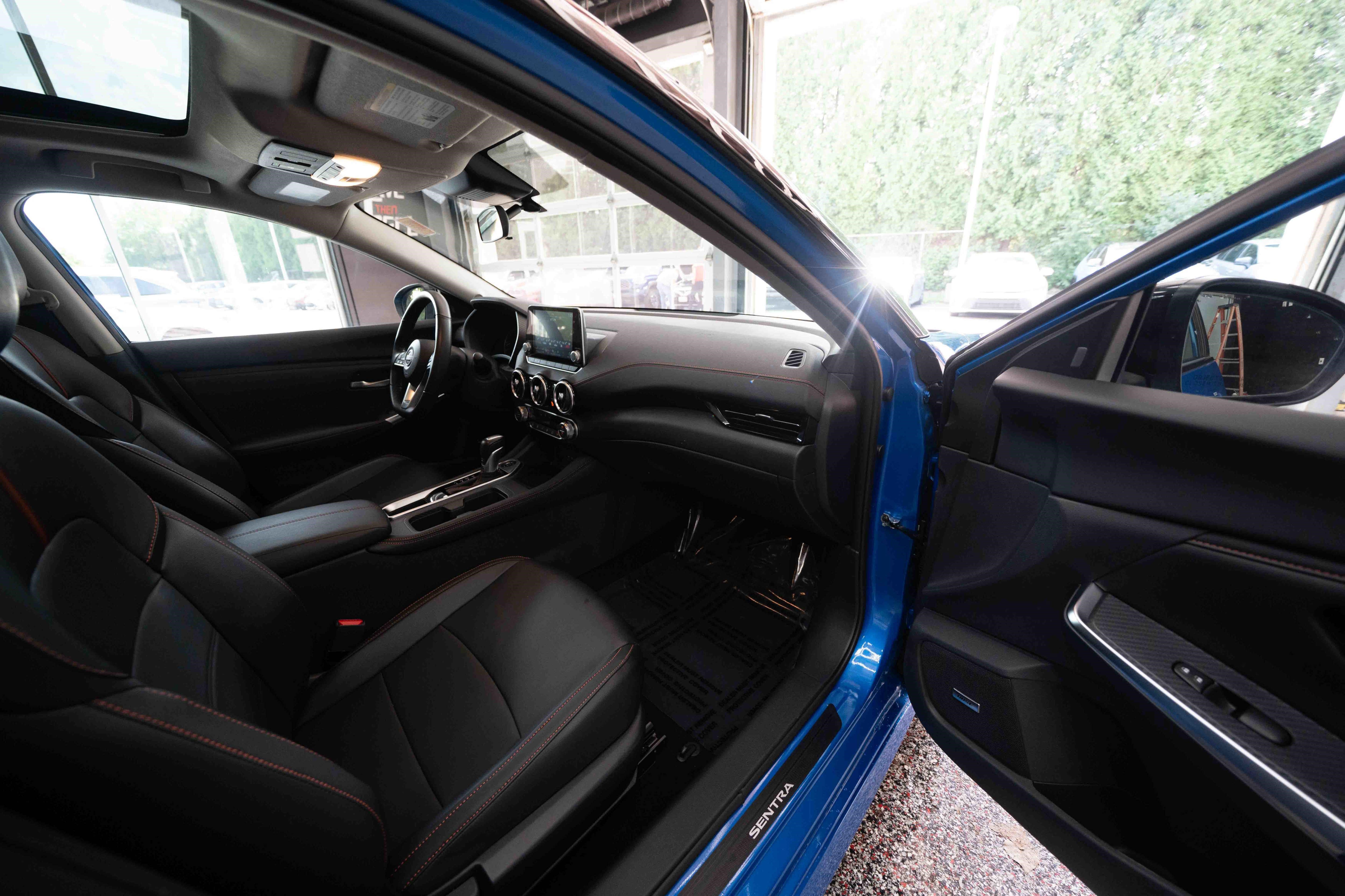 Used 2025 Nissan Sentra SR w/ SR Premium Package FWD image 25