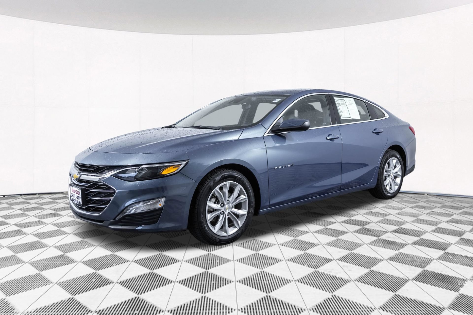 Used 2025 Chevrolet Malibu LT FWD image 12