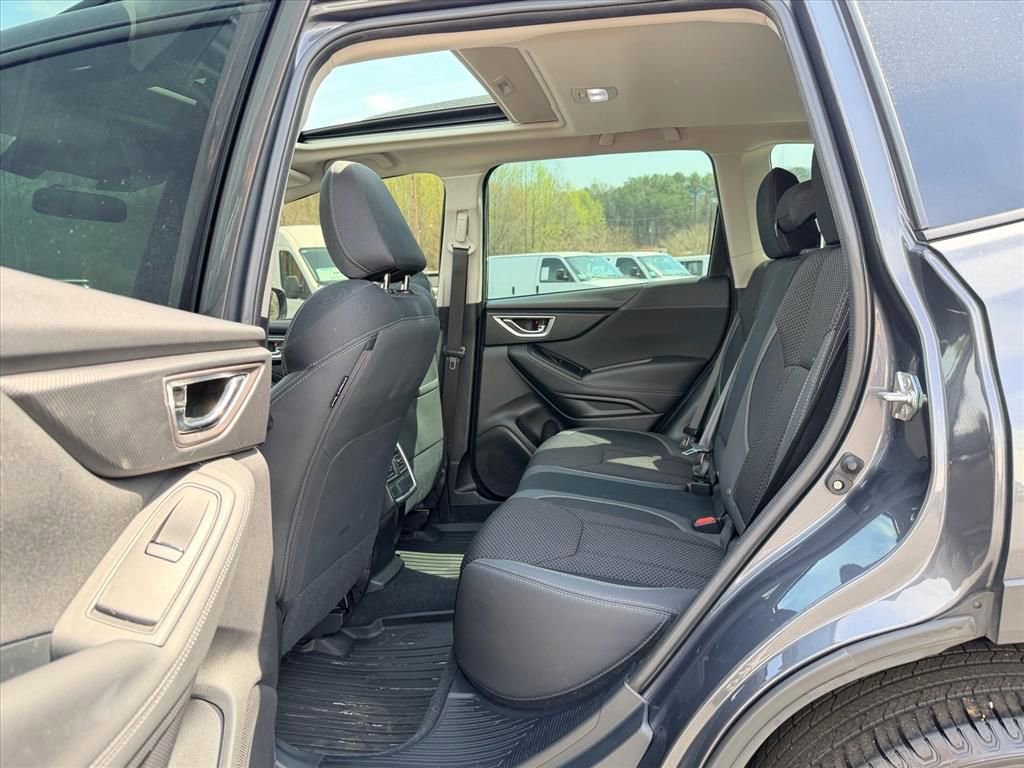 Used 2023 Subaru Forester Premium image 13