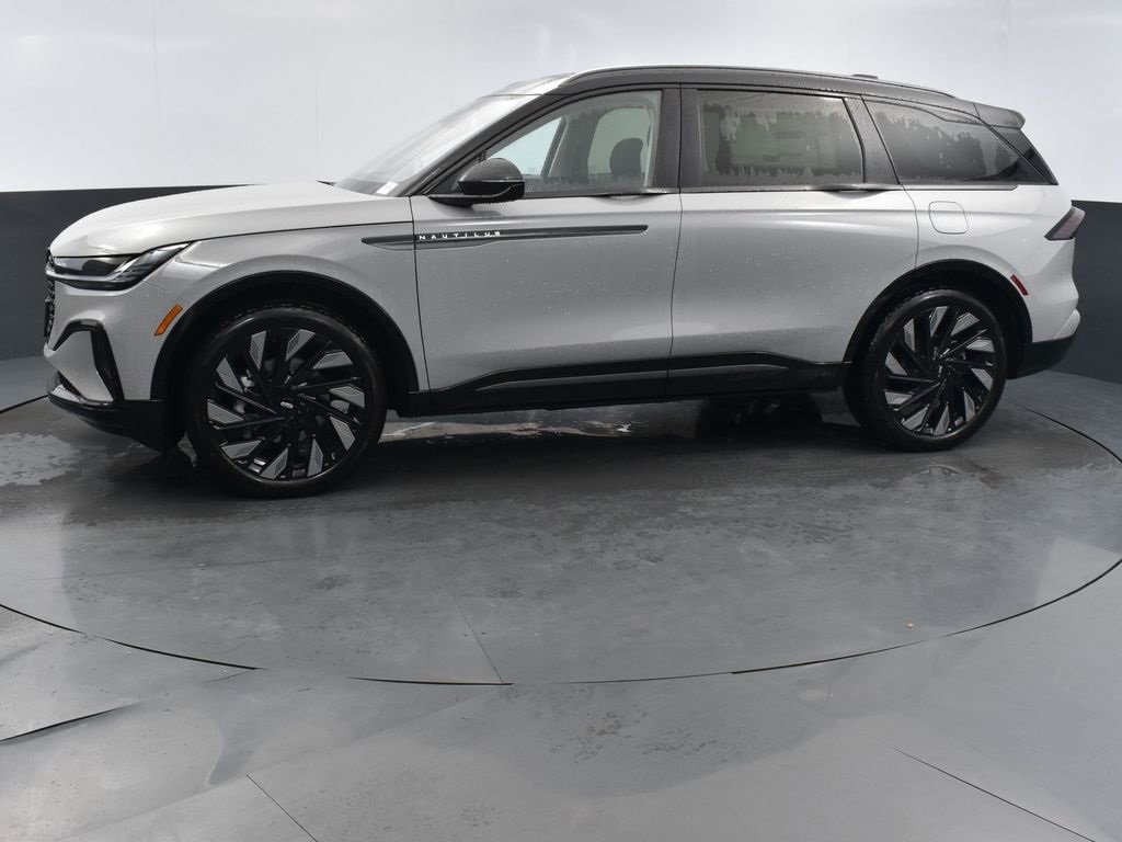 New 2026 Lincoln Nautilus Reserve w/ Jet Appearance Package image 18