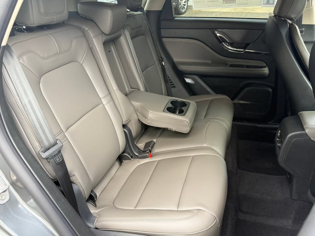 New 2026 Lincoln Corsair Premiere AWD/4WD image 8