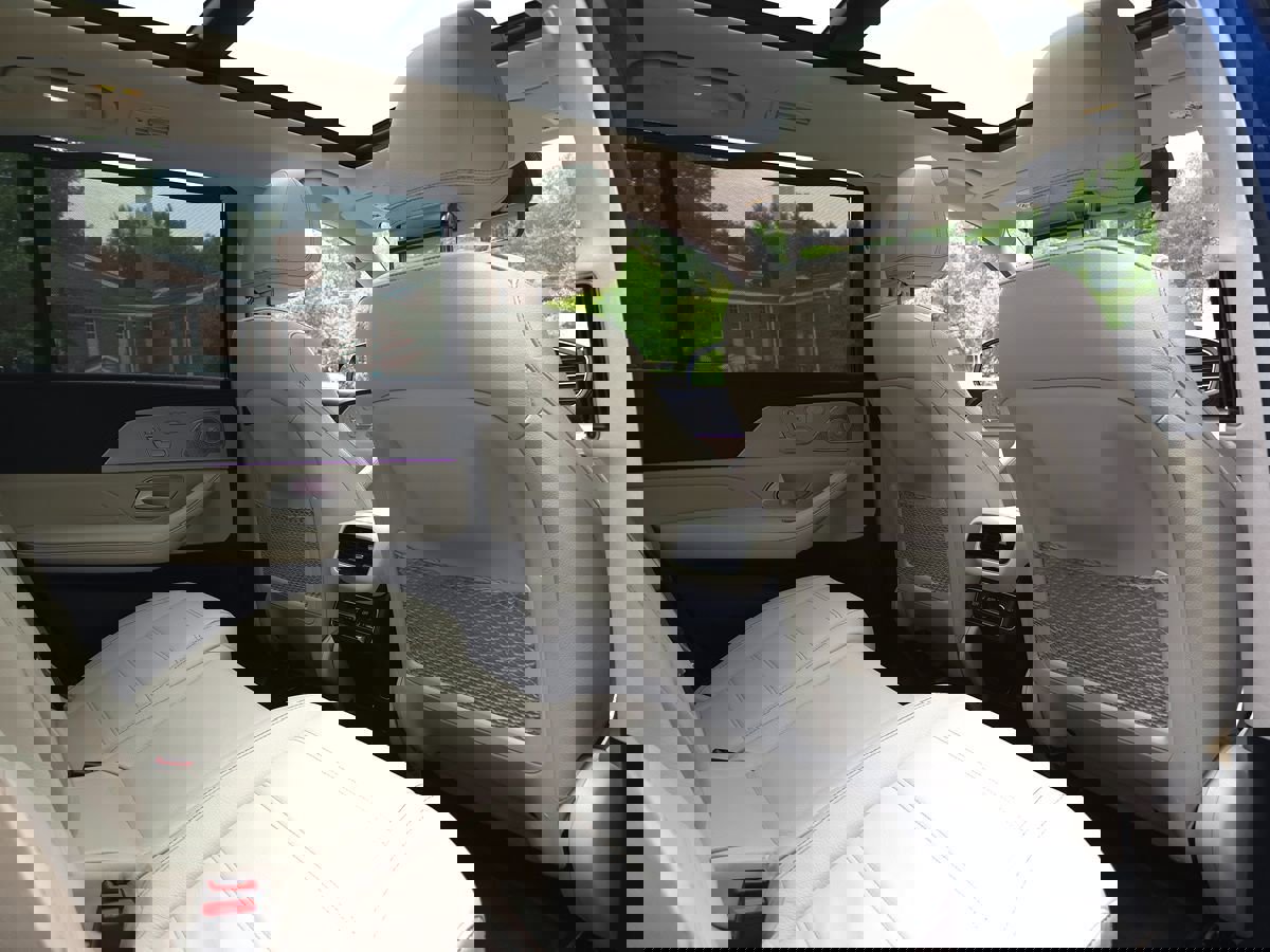 Used 2022 Mercedes-Benz GLS 450 4MATIC image 26