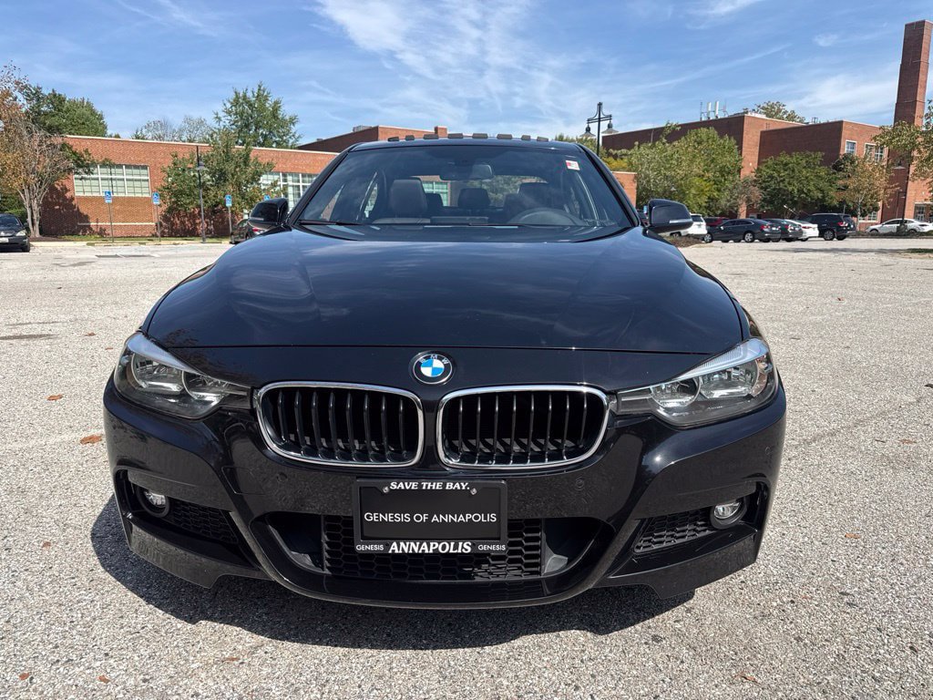 Used 2017 BMW 330i xDrive Sedan AWD/4WD image 3